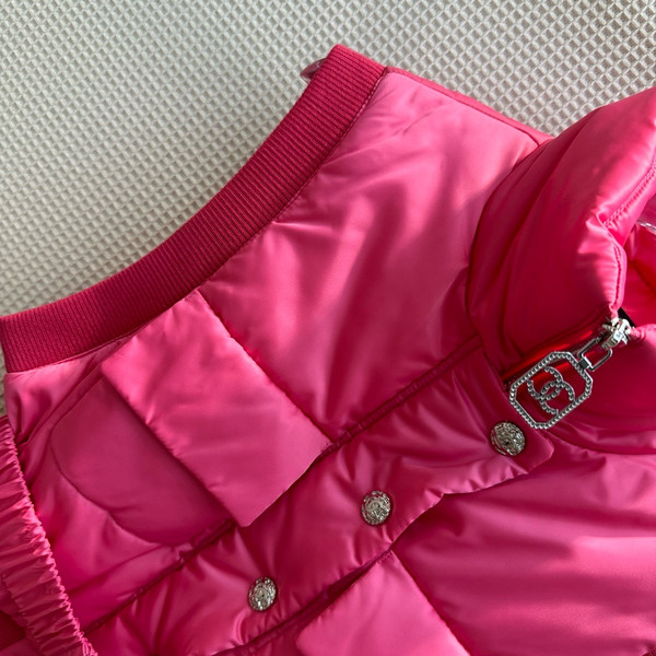 Chanel 2023/24 CoCo Neige Satin & Cashmere VEST FUCHSIA