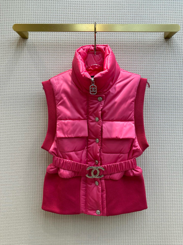 Chanel 2023/24 CoCo Neige Satin & Cashmere VEST FUCHSIA