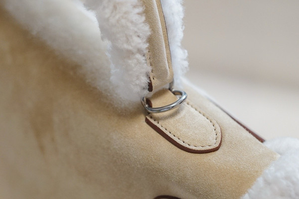 [Exclusive] Hermès Kelly 35 Limited Edition Craie Teddy Shearling Bag