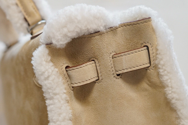 [Exclusive] Hermès Kelly 35 Limited Edition Craie Teddy Shearling Bag