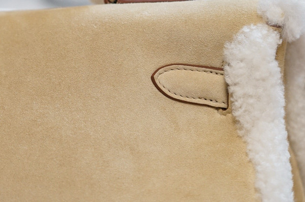 [Exclusive] Hermès Kelly 35 Limited Edition Craie Teddy Shearling Bag