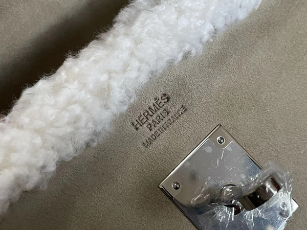 [Exclusive] Hermès Kelly 35 Limited Edition Etoupe Teddy Shearling Bag