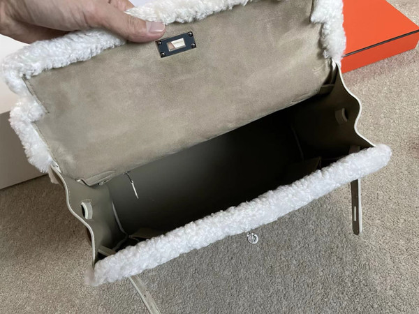 [Exclusive] Hermès Kelly 35 Limited Edition Etoupe Teddy Shearling Bag