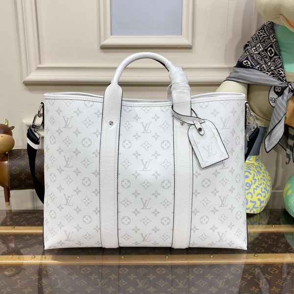 Louis Vuitton M46451 Sac Plat 24H Cream