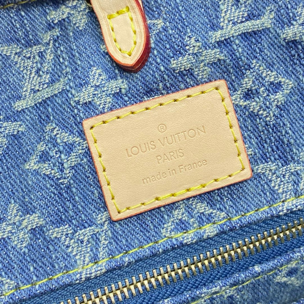 Louis Vuitton M46871 Denim ONTHEGO tote bag