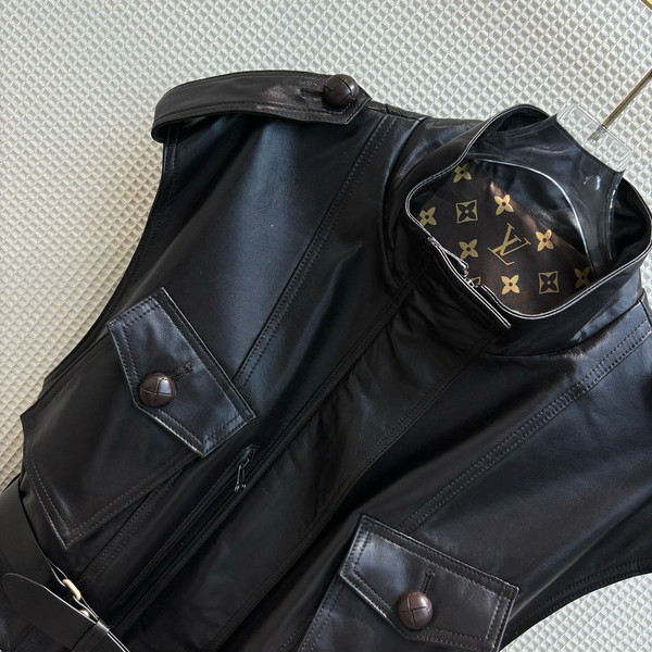 Louis Vuitton 1AFEC4 Sleeveless Leather Safari Jacket