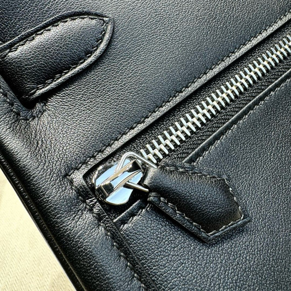 Hermes LIMITED EDITION BLACK SWIFT LEATHER LAKIS KELLY 28 WITH Palladium HARDWARE
