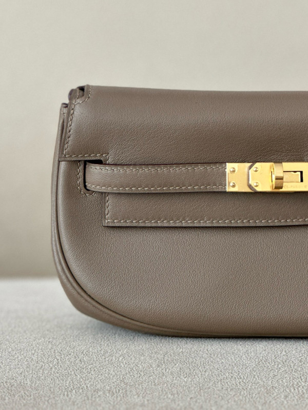 Hermès Kelly Moove Etoupe Swift Gold Hardware
