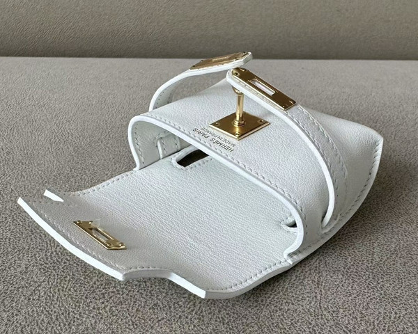 Hermès Kelly Moove White Swift Gold Hardware