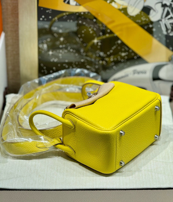 Hermes Mini Lindy 20cm Bag Paussin Togo Palladium Hardware
