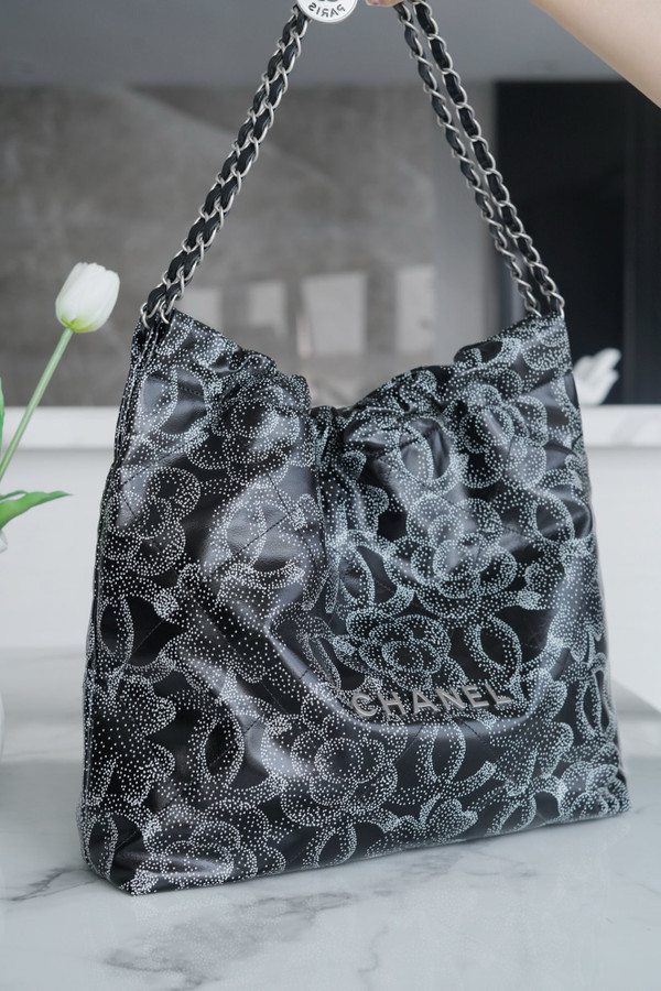 CHANEL Limited Edition Camilia 22 SMALL HANDBAG WHITE SILVER LOGO