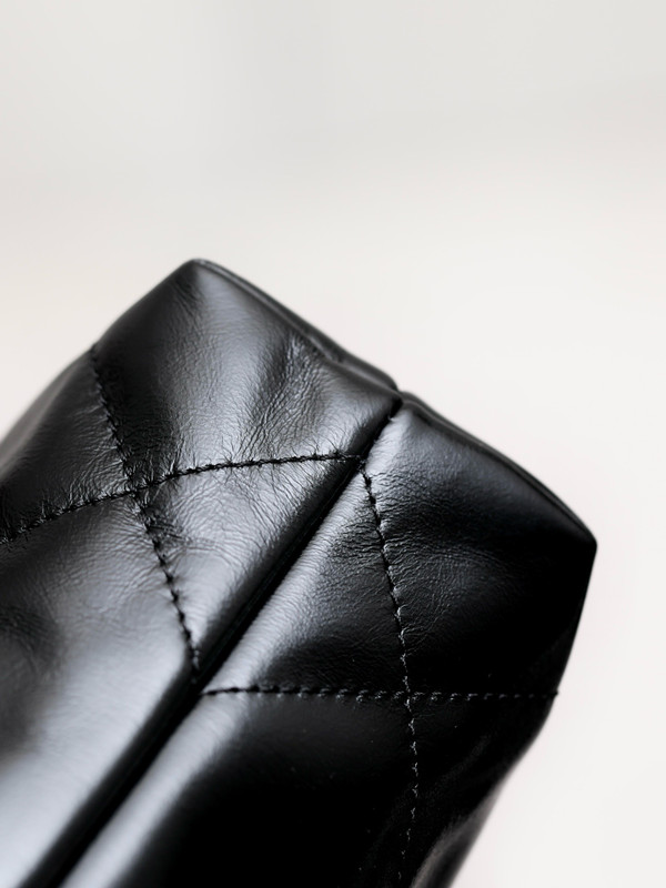 CHANEL 22 MINI HANDBAG ALL BLACK LOGO BLACK SS2024