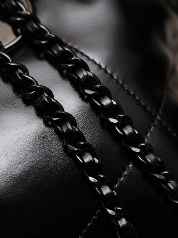 CHANEL 22 MINI HANDBAG ALL BLACK LOGO BLACK SS2024