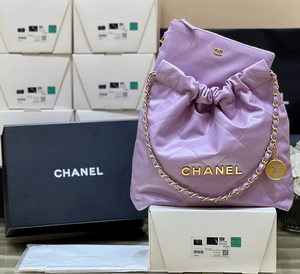 CHANEL 22 SMALL HANDBAG GOLD LOGO IN PURPLE