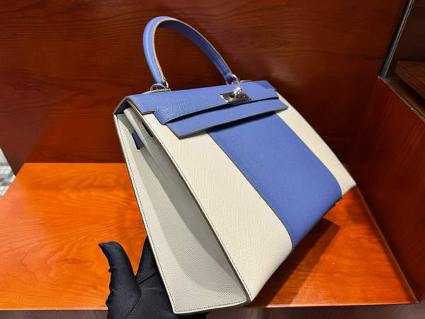 Hermès Special Order Craie/ Blue Agate Horseshoe  Kelly 32  Epsom Palladium Hardware