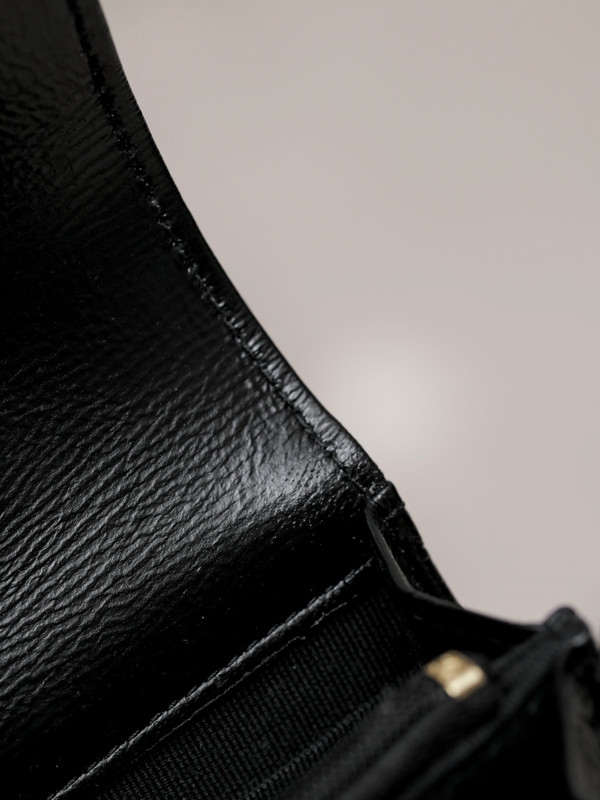 Chanel Imitation Pearls CLUTCH WITH CHAIN SS2024