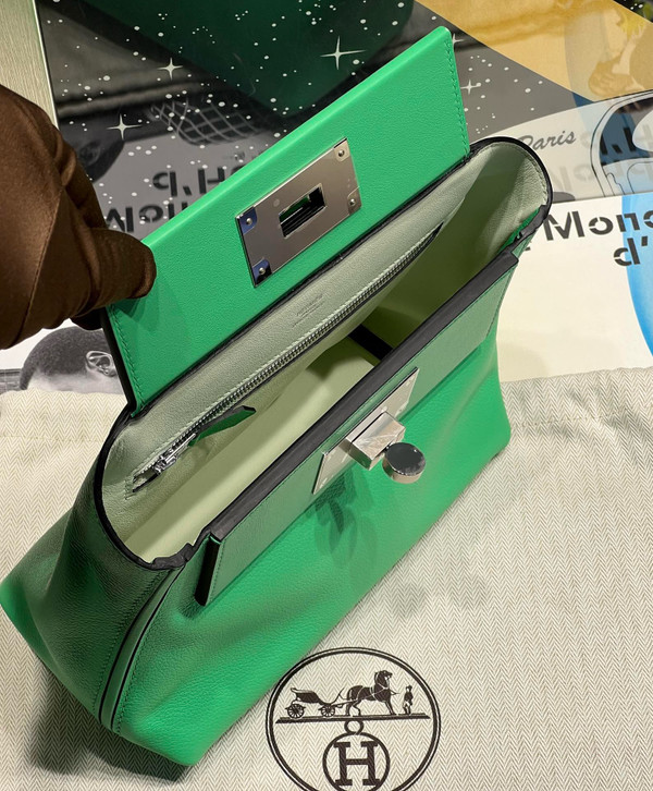 Hermès Mini 24/24 – 21 Bag Comic Green Volupto leather