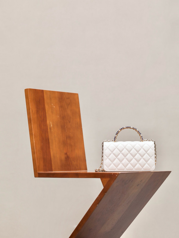 Chanel Imitation Pearls CLUTCH WITH CHAIN SS2024 WHITE