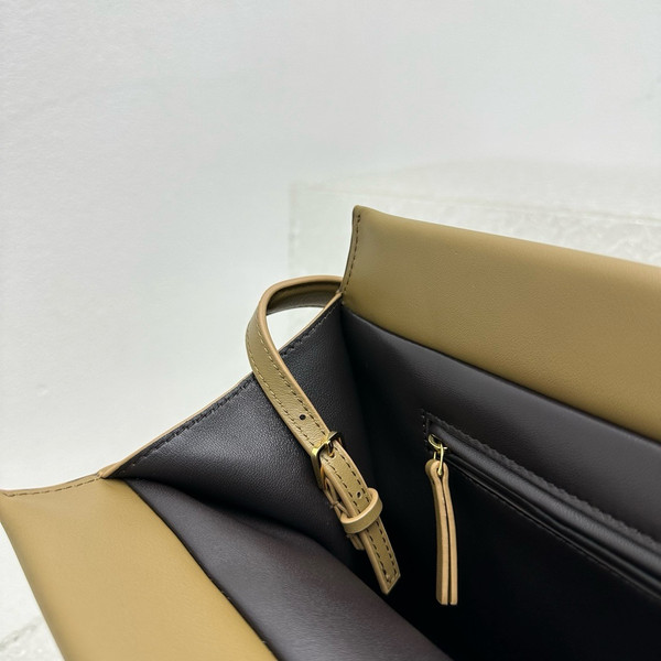 The Row Sienna leather shoulder bag Brown
