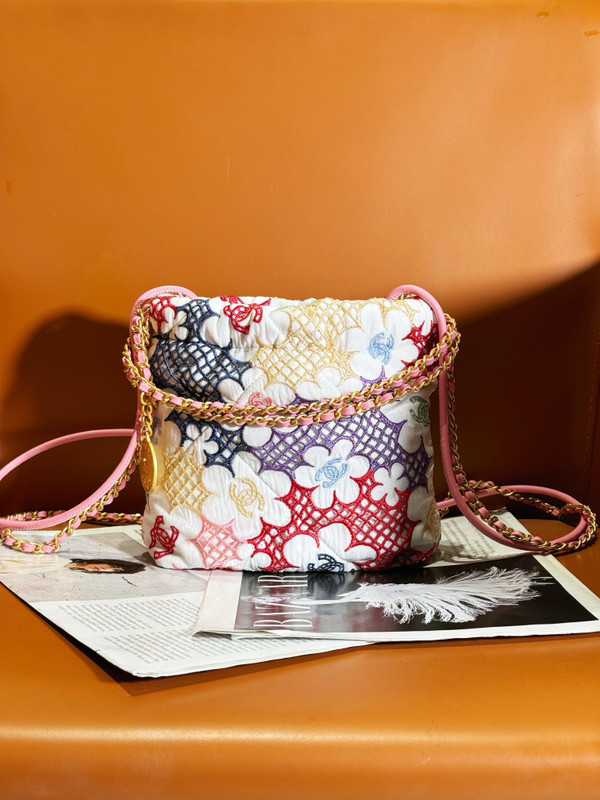CHANEL 22 MINI HANDBAG Lace Patchwork