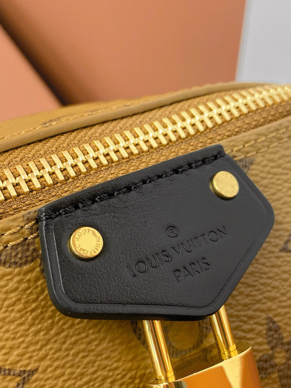 Louis Vuitton M47162 HK/MO/TW Exclusive Just In Case