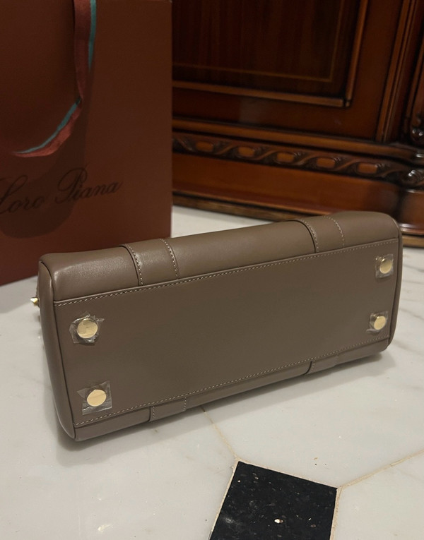 LORO PIANA Loom 32 Grained Leather Top-Handle Bag Etoupe