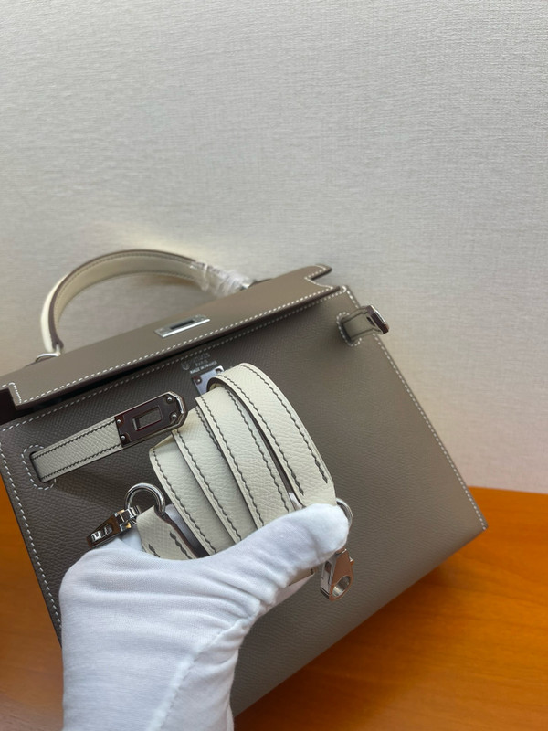 Hermes Special Order Etoupe/Craie Kelly 25 cm Epsom Palladium Hardware