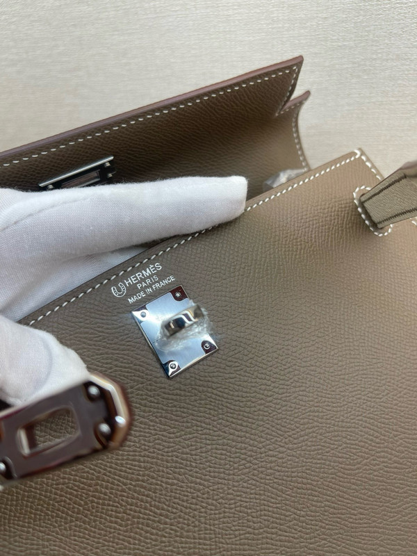 Hermes Special Order Etoupe/Craie Kelly 25 cm Epsom Palladium Hardware