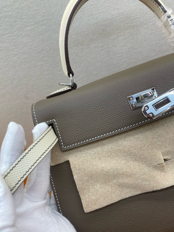 Hermes Special Order Etoupe/Craie Kelly 25 cm Epsom Palladium Hardware