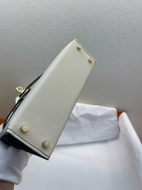 Hermes Special Order Black/Craie Mini Kelly 20 cm Epsom Gold Hardware