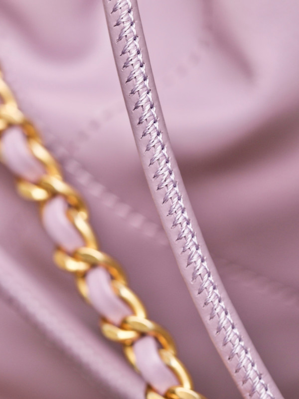 CHANEL 22 MINI HANDBAG GOLD LOGO SS2023 LILAC
