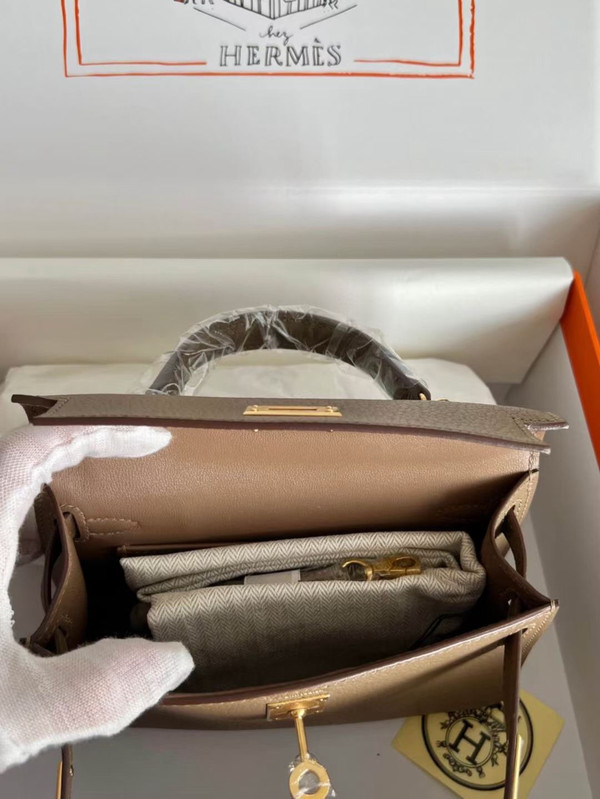 Hermès Etoupe Mini Kelly II Chevre  Mysore Leather Gold  hardware