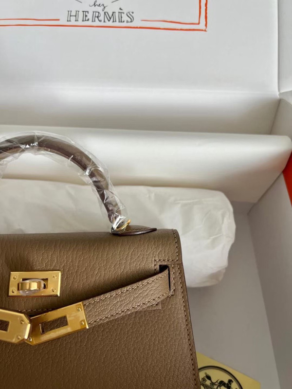 Hermès Etoupe Mini Kelly II Chevre  Mysore Leather Gold  hardware
