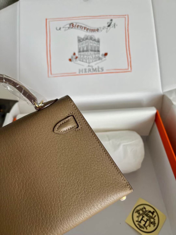 Hermès Etoupe Mini Kelly II Chevre  Mysore Leather Gold  hardware