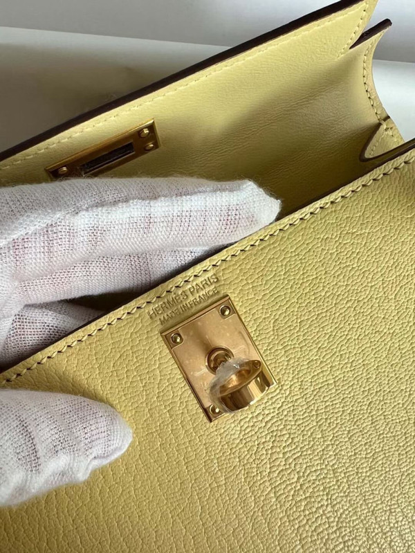 Hermès Jaune Possin Mini Kelly II Chevre  Mysore Leather Gold  hardware