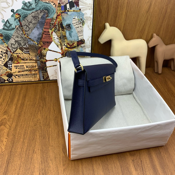 Hermes Kelly Elan bag Sellier Blue Obysee Chevre goatsk in Gold hardware