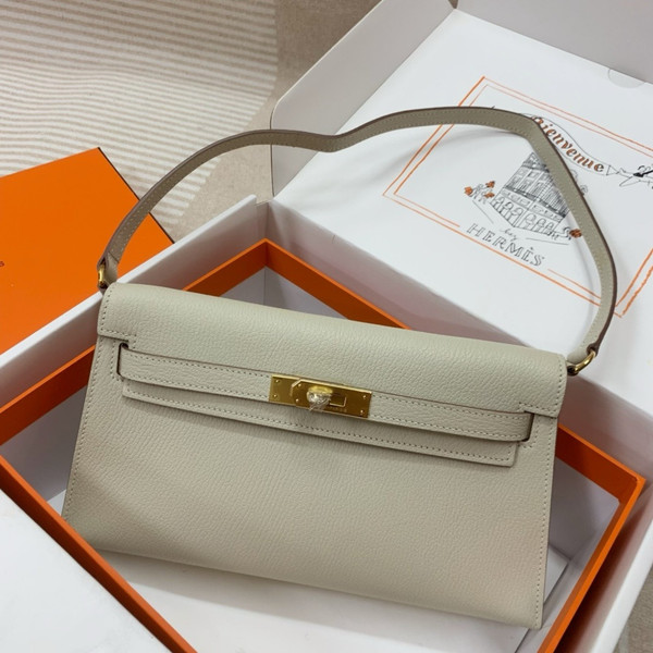 Hermes Kelly Elan bag Sellier Craie Chevre goatsk in Gold hardware