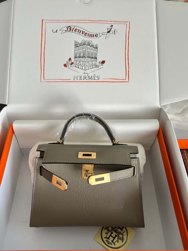 Hermès Gris Asphalte Mini Kelly II Chevre  Mysore Leather Gold  hardware