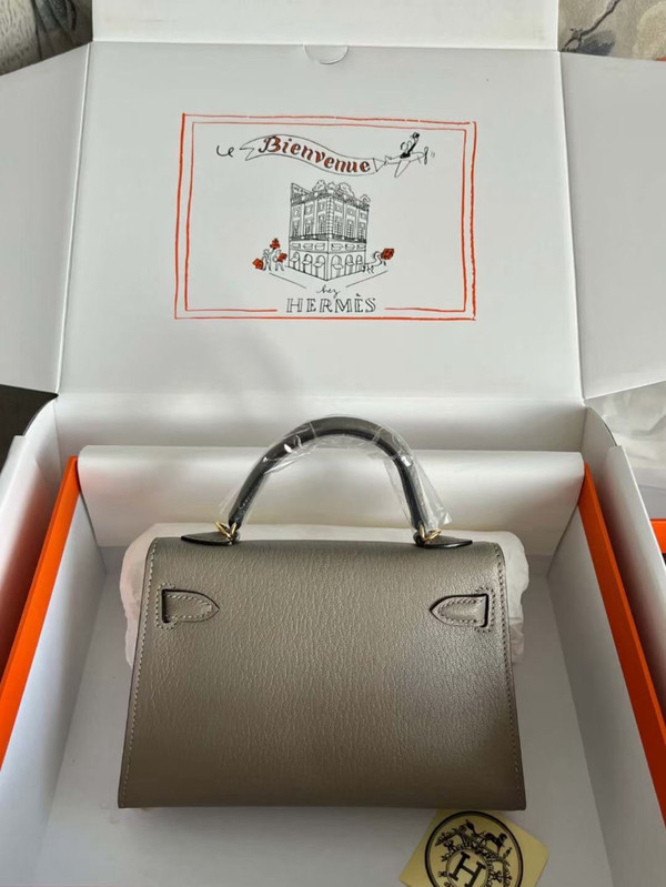 Hermès Gris Asphalte Mini Kelly II Chevre  Mysore Leather Gold  hardware