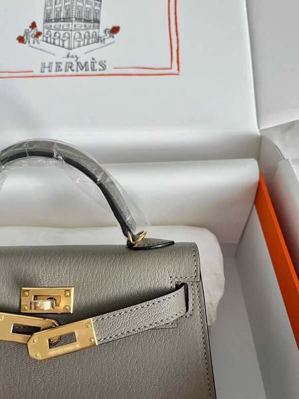 Hermès Gris Asphalte Mini Kelly II Chevre  Mysore Leather Gold  hardware