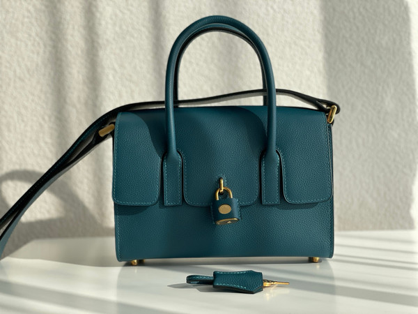 HERMES New Drag 22 Bag Peacock