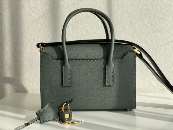 HERMES New Drag 22 Bag Olive