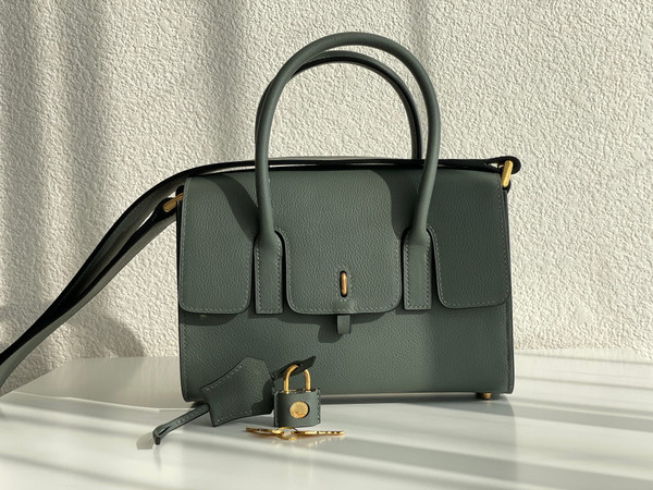 HERMES New Drag 22 Bag Olive