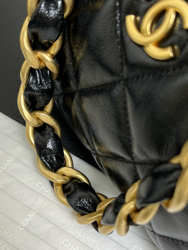 CHANEL SMALL HOBO BAG Black Shiny Lambskin