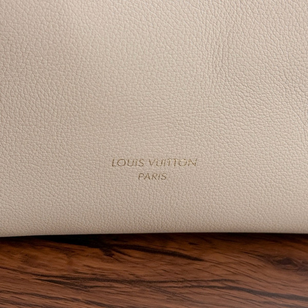 Louis Vuitton M25022 Low Key Hobo MM Limestone
