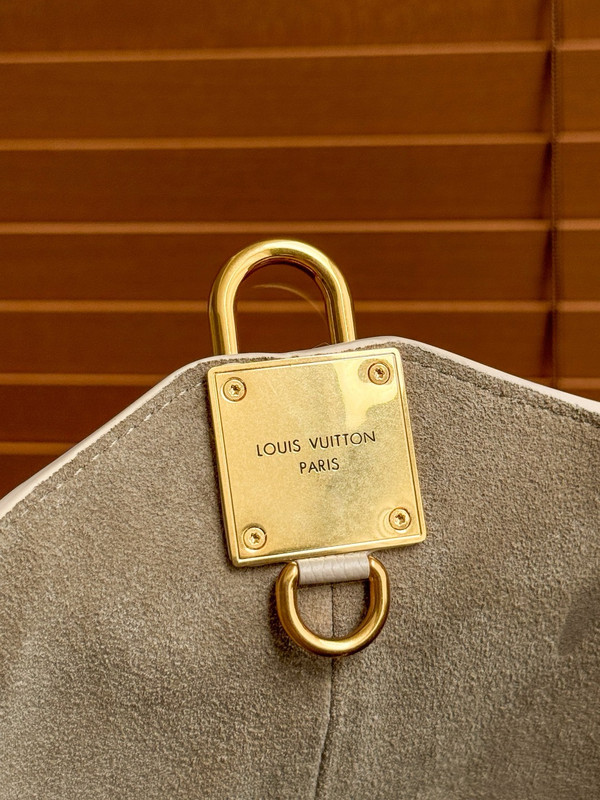 Louis Vuitton M25022 Low Key Hobo MM Limestone