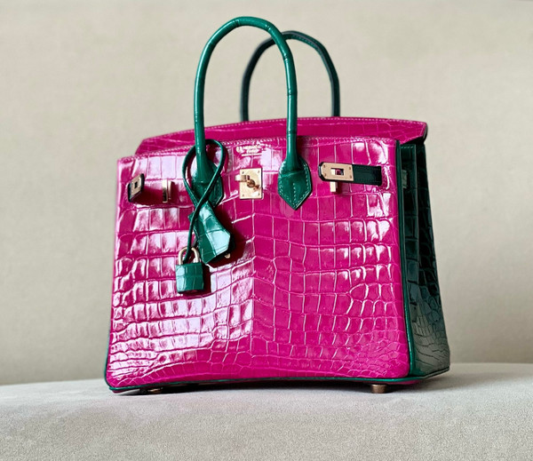Hermes Special Order Rose Scheherazade/Vert Emerald Bi-Coloured  Birkin Bag 25cm Niloticus Crocodile Gold Hardware