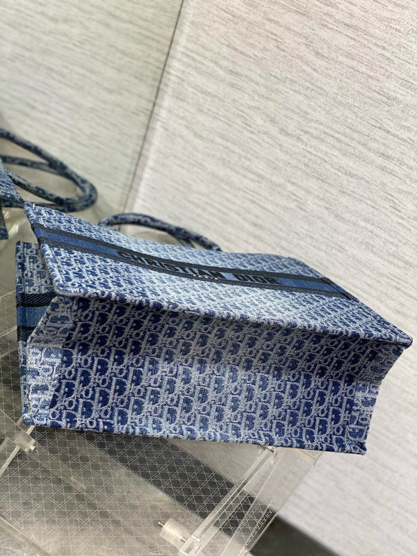 Christian Dior Large Dior Book Tote  Blue Denim Dior Oblique Jacquard (42 x 35 x 18.5 cm)