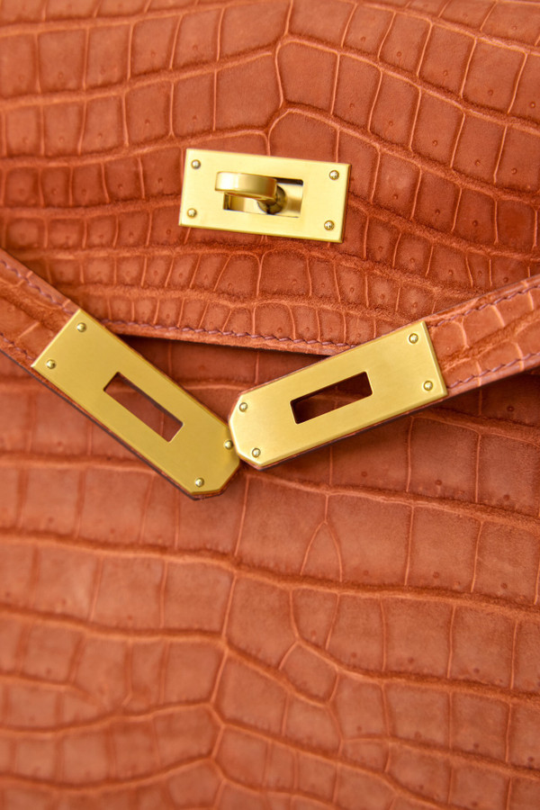 Hermes Fauve Porosus CROCODILE KELLY 28 WITH Gold HARDWARE
