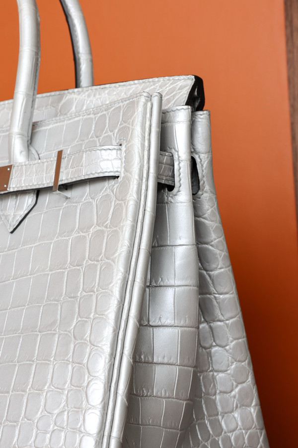 Hermes Pearl Gray Birkin 30 in Niloticus Crocodile with Palladium hardware